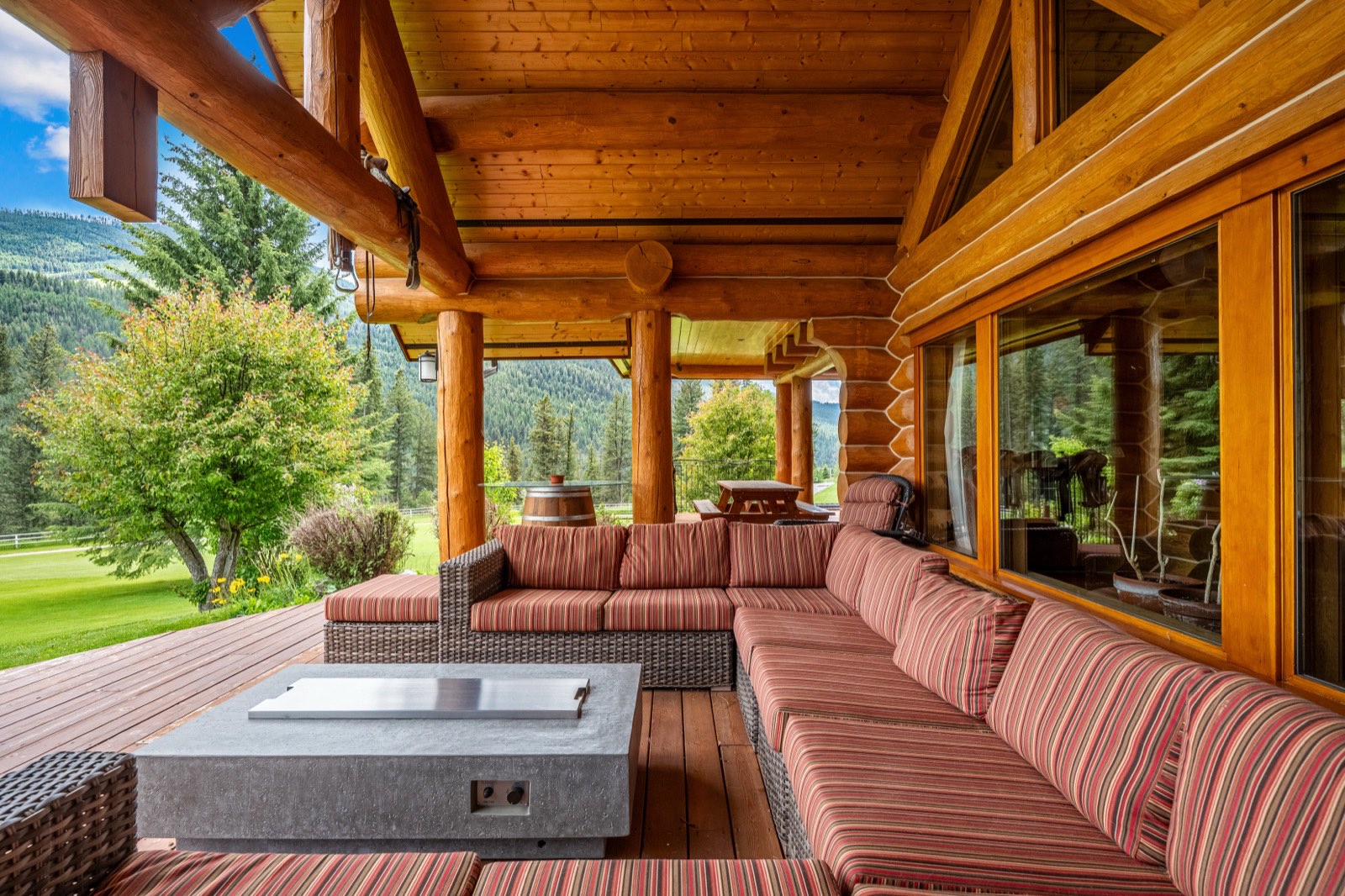 The covered deck and lounge